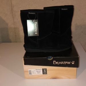 Brand new girls bearpaws